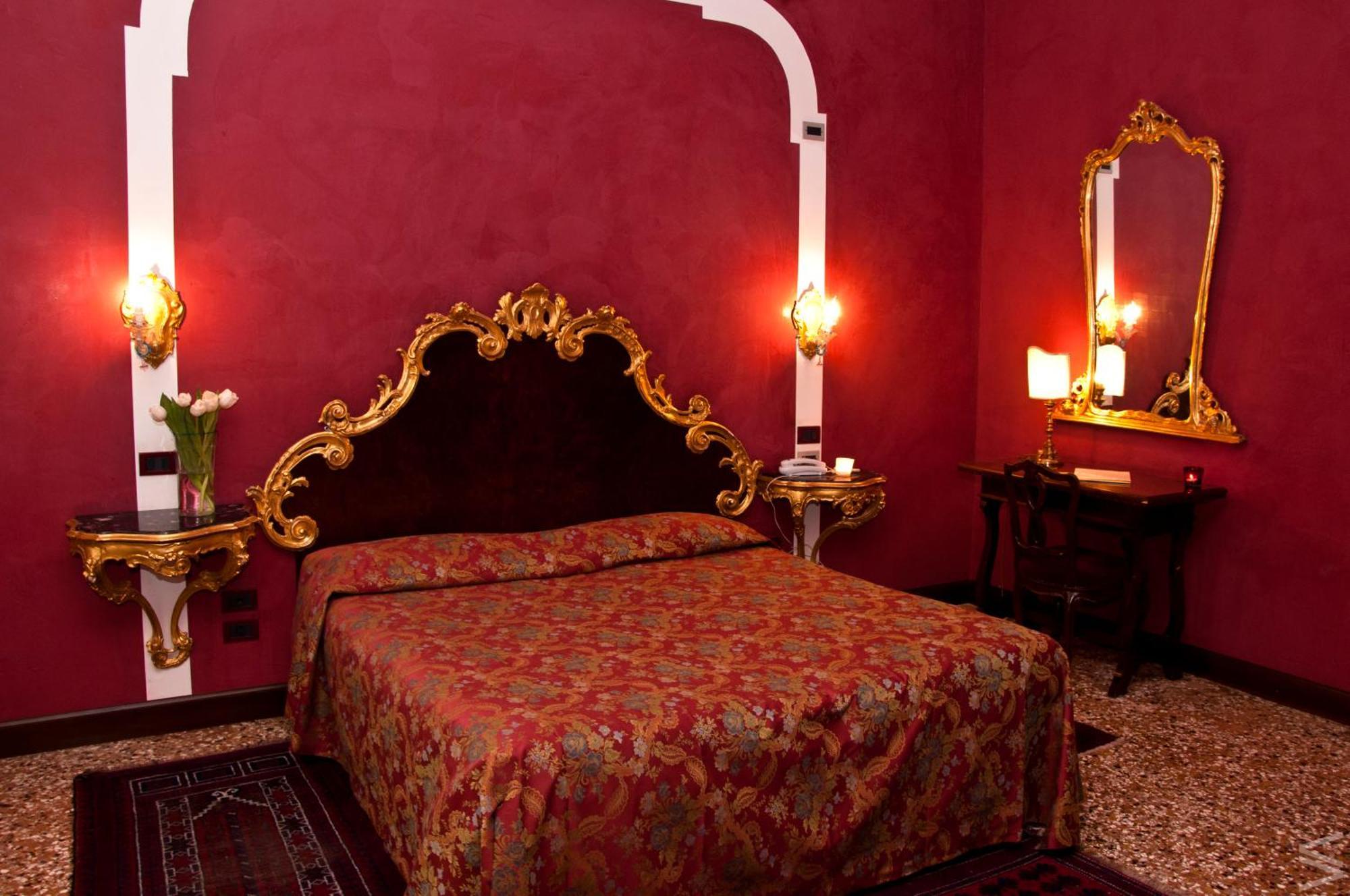 Residenza D'Epoca San Cassiano Hotel Venesia Bagian luar foto