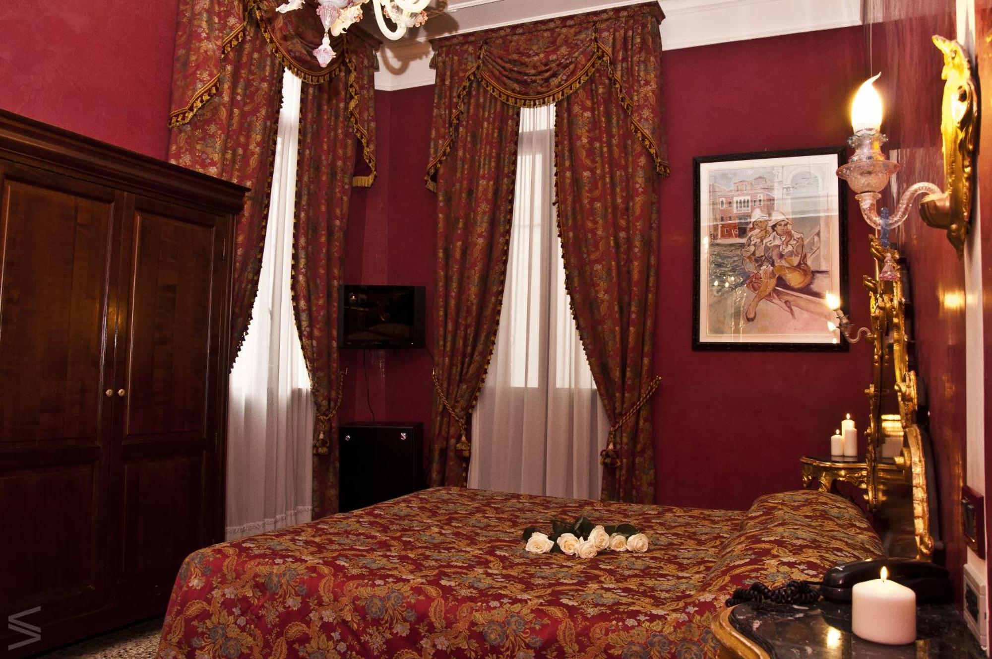 Residenza D'Epoca San Cassiano Hotel Venesia Bagian luar foto